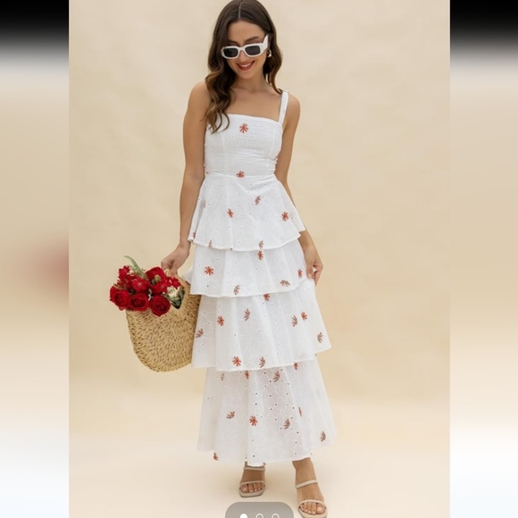 elisa Dresses & Skirts - NWT Elisa Dress - Elegant White Floral Tiered Dress  - Size M